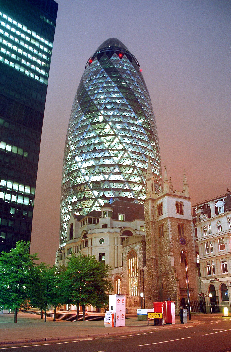 30 St Mary Axe, London - Night view from Leadenhall Street. © Mathias Beinling